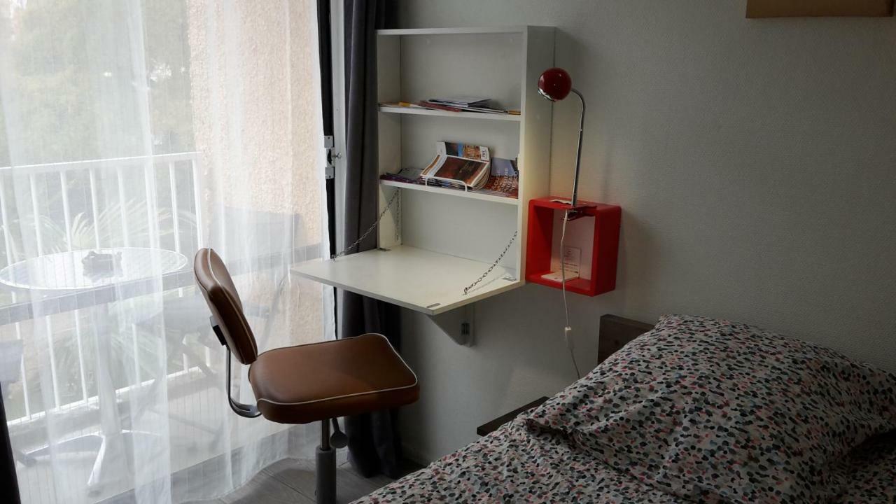 Chambre 1 Personne Et Studio 1 Personne Avec Entree Libre Et Salle De Bain Privee Коломье Экстерьер фото
