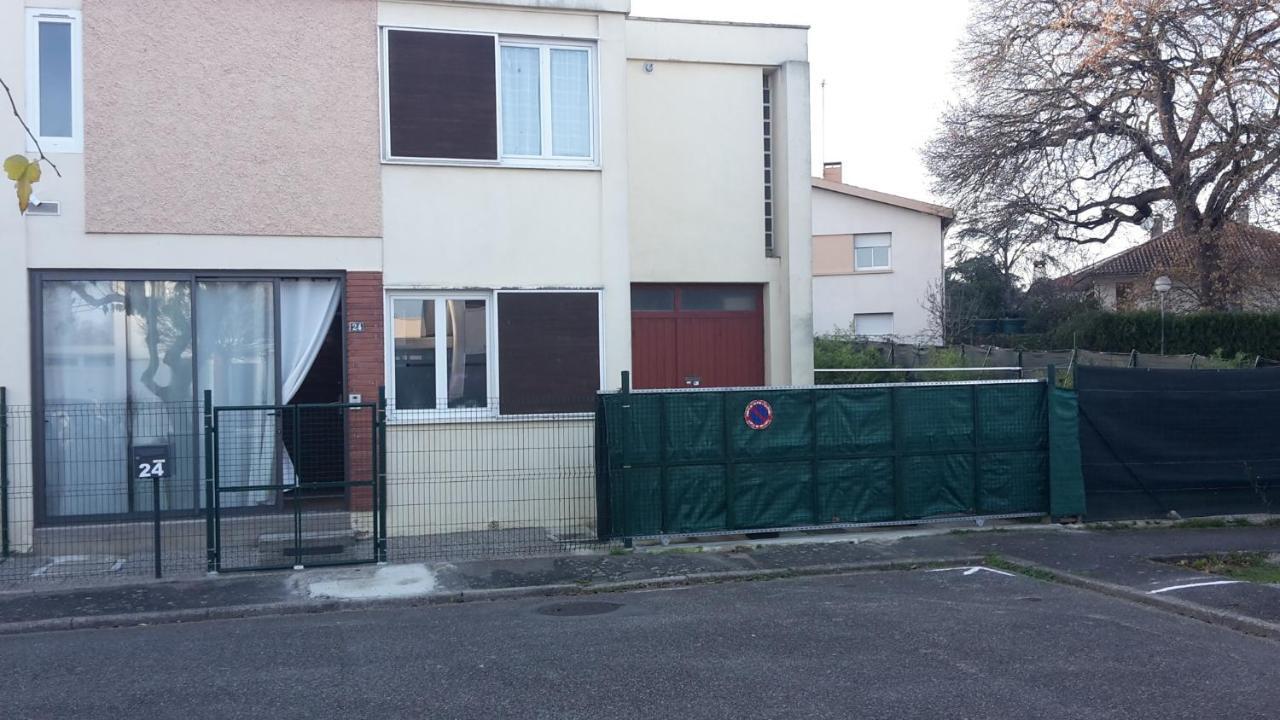 Chambre 1 Personne Et Studio 1 Personne Avec Entree Libre Et Salle De Bain Privee Коломье Экстерьер фото